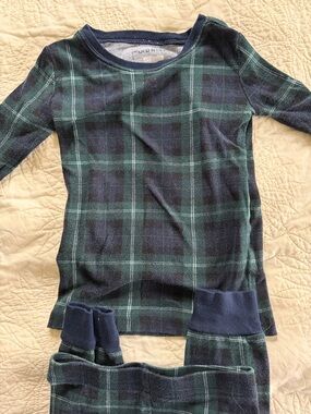 Old Navy Navy and Green Plaid Long Sleeve Pajama Set